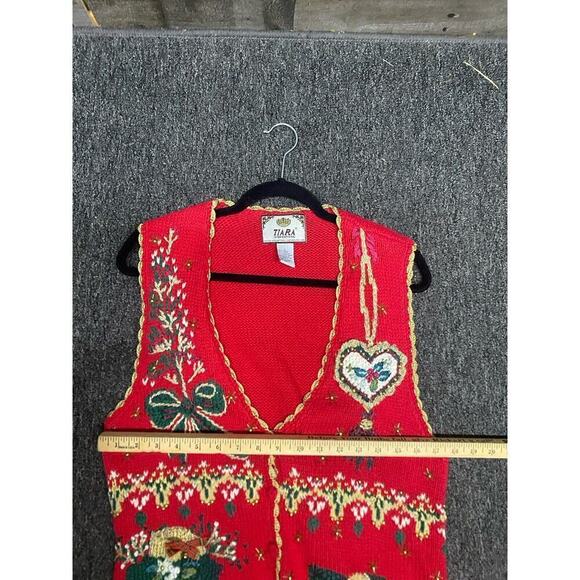 Tiara Christmas Embellish Embroidered Sweater Vest Red Women’s Large VINTAGE - Picture 6 of 7
